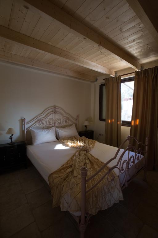5 Stars Villas Svoronata Exterior photo