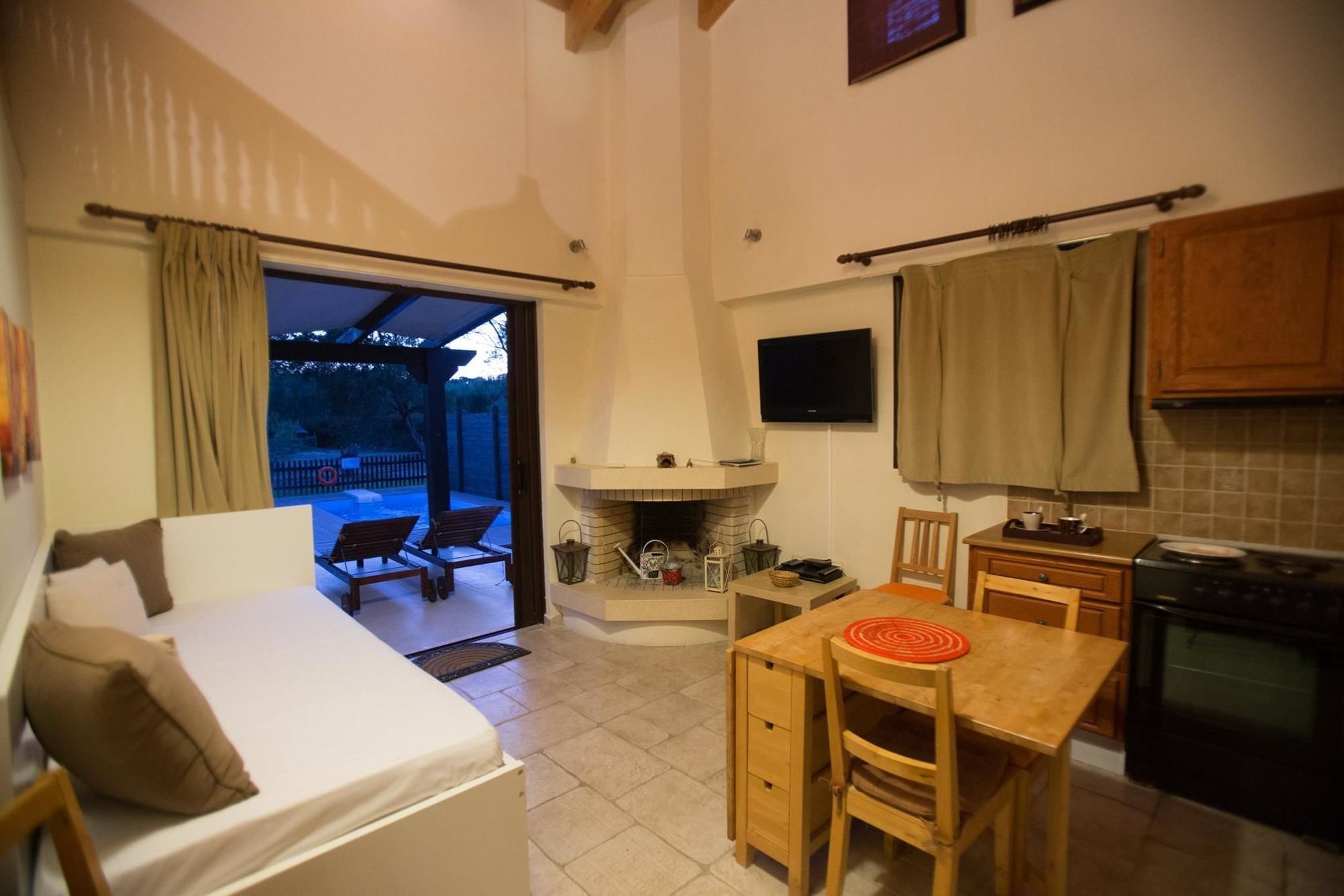 5 Stars Villas Svoronata Exterior photo